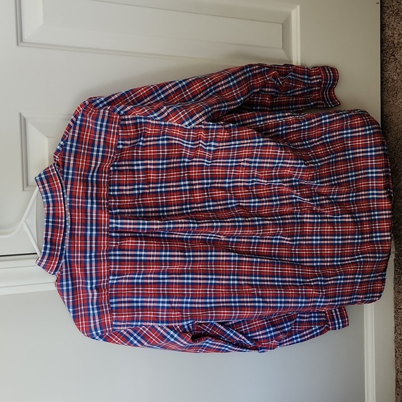 Vineyard Vines size boys xl (18) button down shirt - Picture 2 of 3
